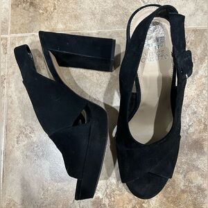 New Vince Camuto Black Pumps